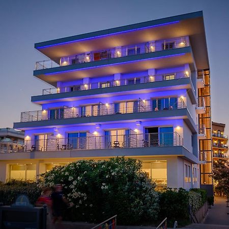 Hotel Tritone Caorle Exterior foto